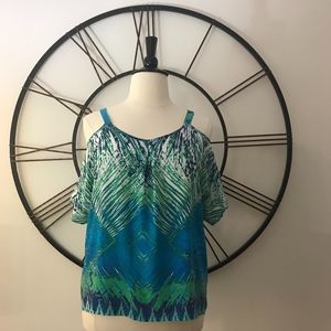 Unique Spectrum Cold Shoulder Top Size XL